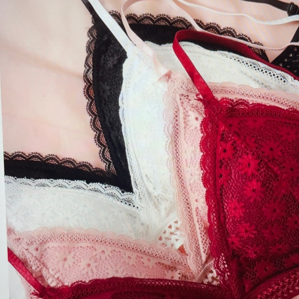 SOLD OUT ! ! Floral lace bras by Marcellas boutique ๐ all 4 ! - Picture 2 of 5